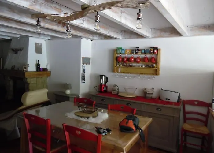 Paisible Maison Dans Les Pyrenees